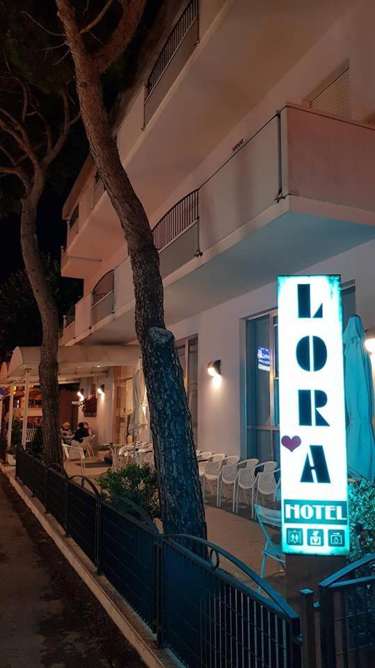 Hotel Lora Rimini Zewnętrze zdjęcie